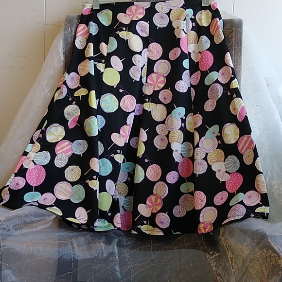 Lily cotton blend print skirt, size Petite Small - Picture 2 of 6